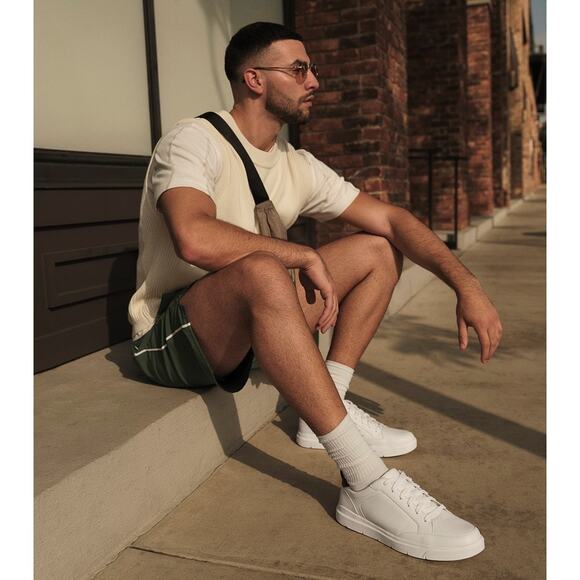 Dr Scholl's Men's 10.5W White Faux LeatherCatch Thrills Sneakers Casual LB14-7 - Picture 1 of 7